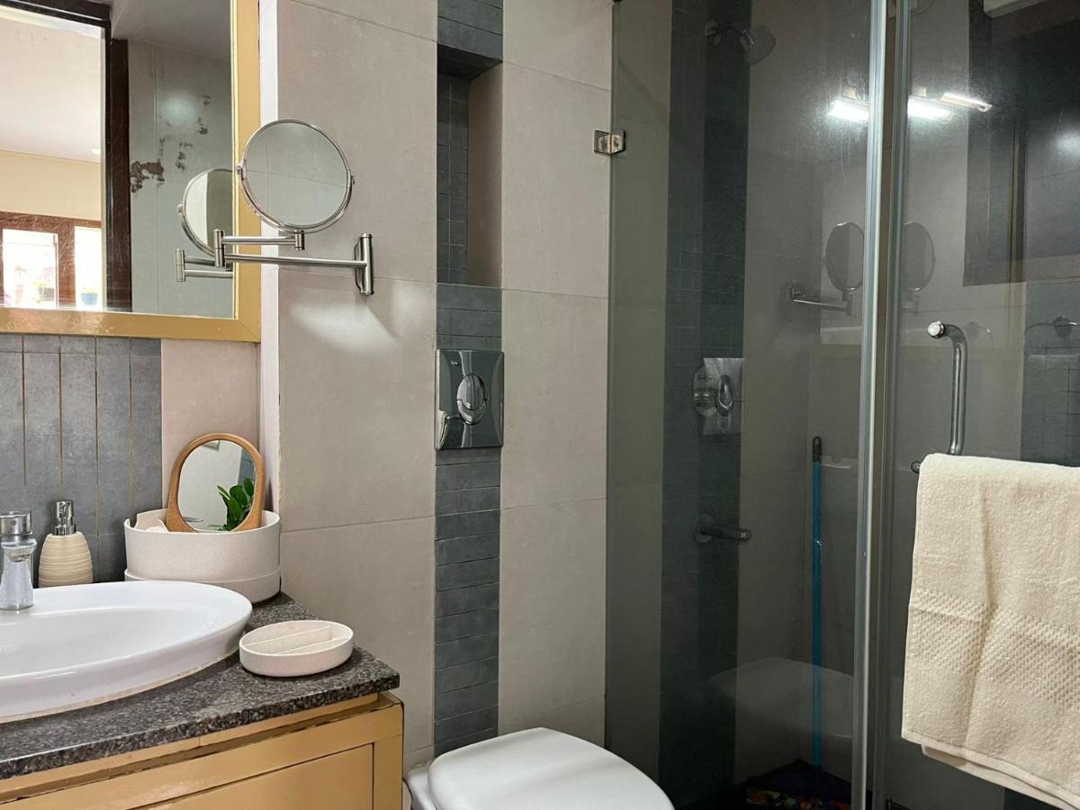 Luho Grande Bed & Breakfast Bangalore Dış mekan fotoğraf