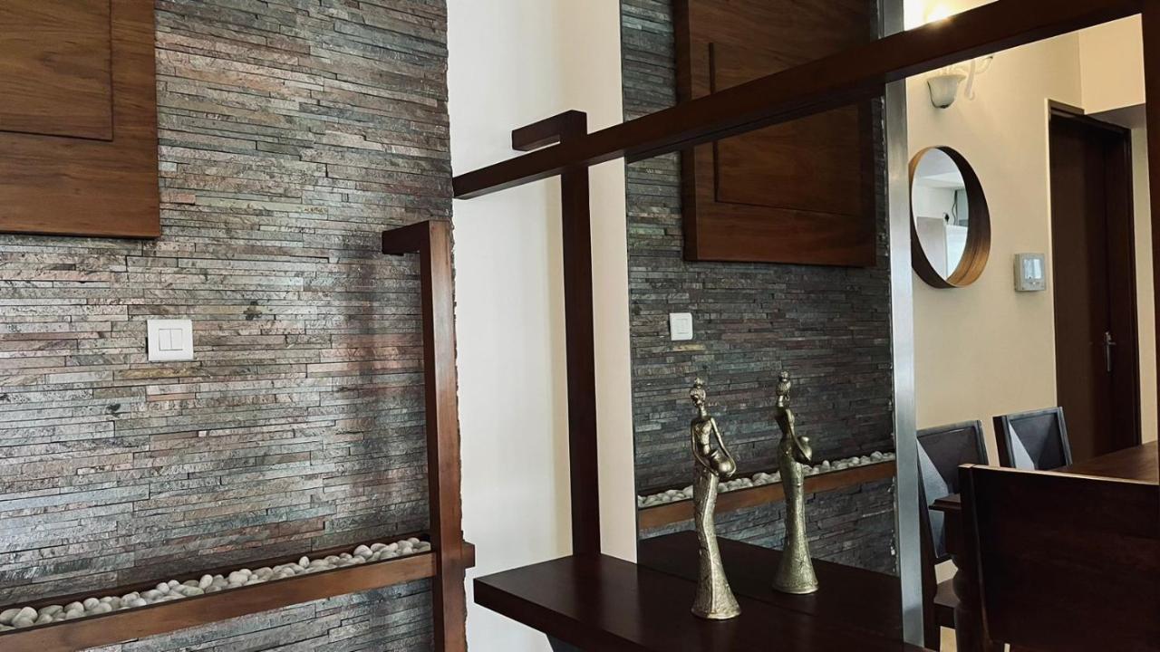 Luho Grande Bed & Breakfast Bangalore Dış mekan fotoğraf